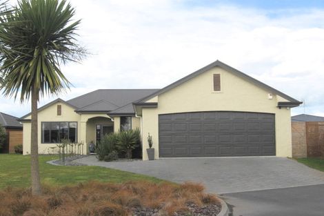 Photo of property in 5 Kingsbury Court, Rototuna North, Hamilton, 3210