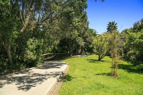 Photo of property in 2/54 Northboro Road, Belmont, Auckland, 0622