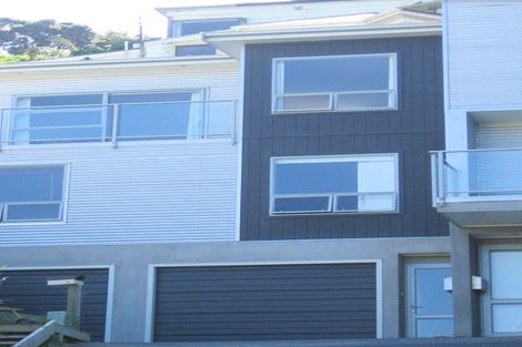 Photo of property in 21 Kopiko Way, Brooklyn, Wellington, 6021