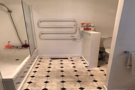 Photo of property in 18 Jensen Street, Hokowhitu, Palmerston North, 4410