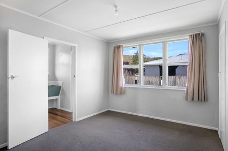 Photo of property in 10 Currie Street, Te Karaka, 4022