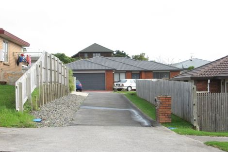 Photo of property in 19 Mt Lebanon Crescent, The Gardens, Auckland, 2105