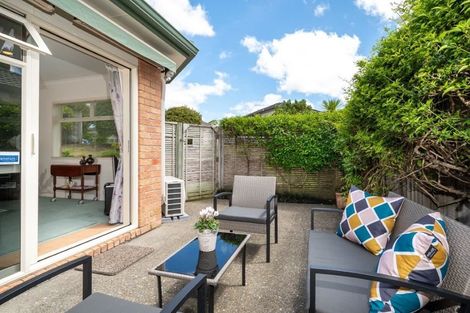 Photo of property in 9 Chesterfield Way, Orewa, 0931