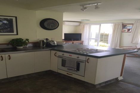 Photo of property in 1/37 Colombo Street, Cashmere, Christchurch, 8022