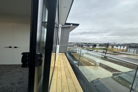 Photo of property in 28 Bendridge Street, Flat Bush, Auckland, 2019