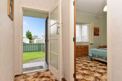 Photo of property in 53 Alfred Street, Fairfield, Hamilton, 3214