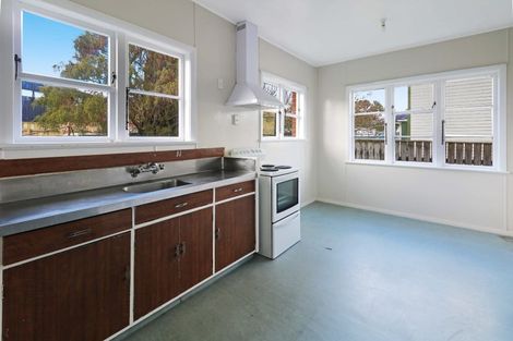 Photo of property in 10/8 Compton Crescent, Taita, Lower Hutt, 5011