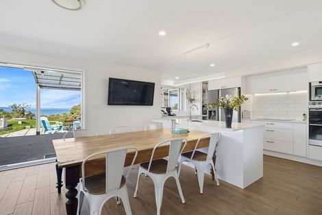 Photo of property in 96 Omana Avenue, Shelly Beach, South Head, 0874