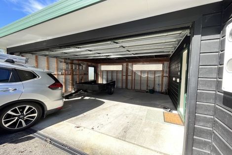 Photo of property in 2/13 Tallington Crescent, Torbay, Auckland, 0630