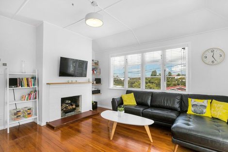 Photo of property in 28 Oban Road, Westmere, Auckland, 1022