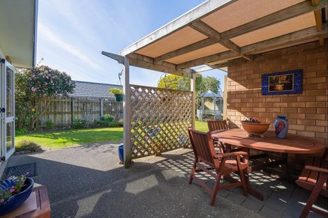 Photo of property in 22 Barrett Drive, Waikanae Beach, Waikanae, 5036