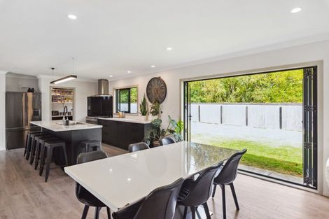 Photo of property in 53 Bruce Road, Levin, 5510