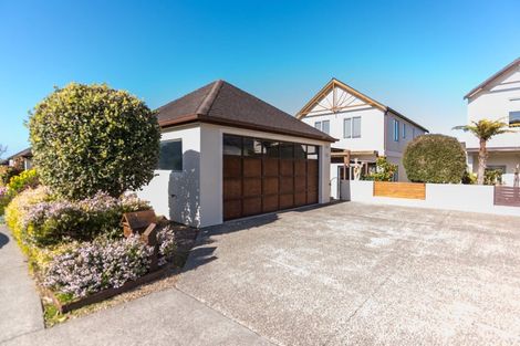 Photo of property in 272 Alec Craig Way, Gulf Harbour, Whangaparaoa, 0930