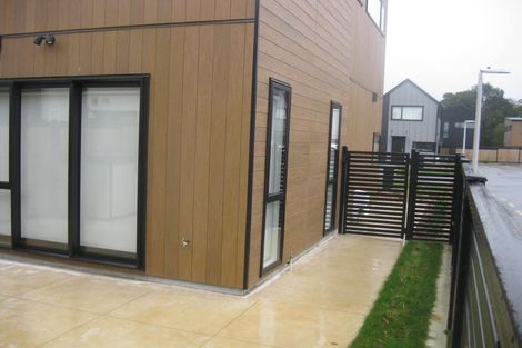 Photo of property in 8 Raeble Walkington Lane, Wallaceville, Upper Hutt, 5018