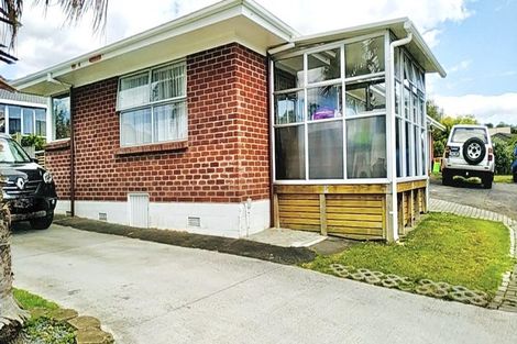Photo of property in 1/9 Benygloe Place, Highland Park, Auckland, 2010