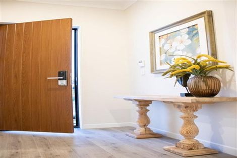 Photo of property in 16 Taiororua Avenue, Massey, Auckland, 0614