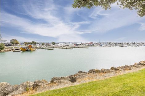 Photo of property in 10/26 West Quay, Ahuriri, Napier, 4110