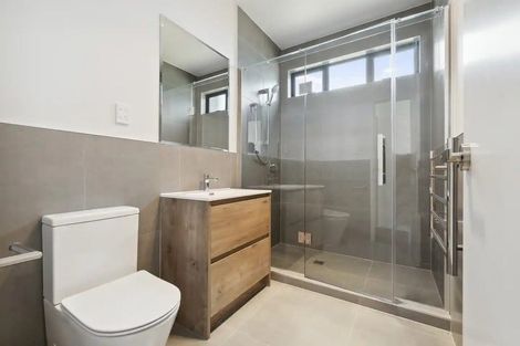 Photo of property in 60 Ramwall Place, Weymouth, Auckland, 2103