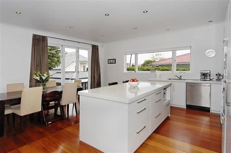Photo of property in 126 Shackleton Road, Mount Eden, Auckland, 1024
