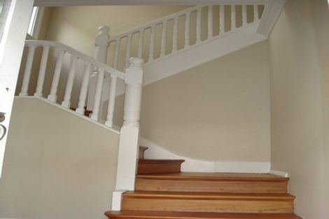 Photo of property in 4/112 Austin Street, Mount Victoria, Wellington, 6011