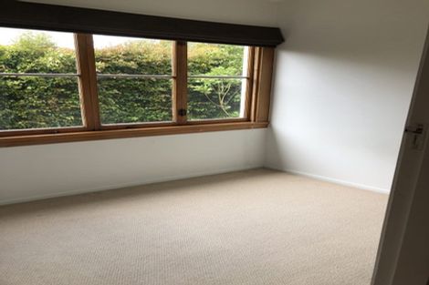 Photo of property in 2/13 Waitemata Road, Hauraki, Auckland, 0622