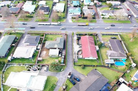 Photo of property in 45 Great South Road, Takanini, 2112