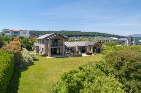 Photo of property in 2 Mount Gold Place, Wanaka, 9305