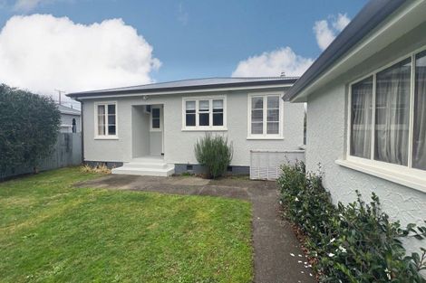Photo of property in 69 Nelson Crescent, Carterton, 5713