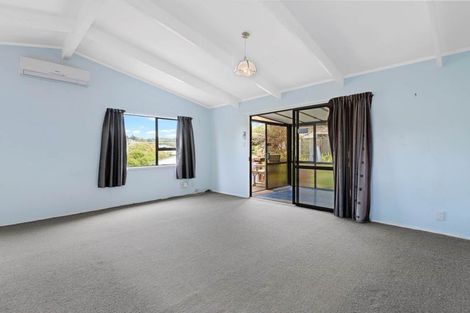 Photo of property in 626 Whangaparaoa Road, Stanmore Bay, Whangaparaoa, 0932