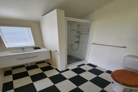 Photo of property in 302 Rangatira Road, Beach Haven, Auckland, 0626