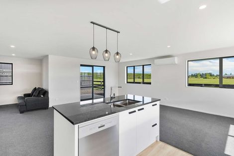 Photo of property in 36 Plover Avenue, Amberley, 7410