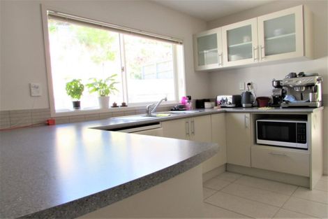 Photo of property in 48 Tongariro Drive, Aotea, Porirua, 5024