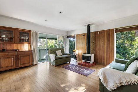 Photo of property in 64 County Road, Torbay, Auckland, 0630