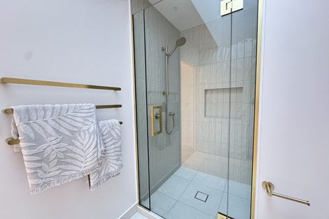 Photo of property in 37 Pembroke Street, Tawa, Wellington, 5028