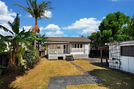 Photo of property in 41 Wairau Avenue, Avondale, Auckland, 1026