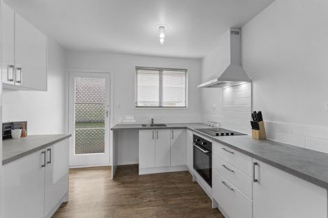 Photo of property in 2/2 Tuckers Road, Redwood, Christchurch, 8051