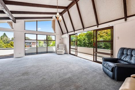 Photo of property in 10 Gibbs Place, Kinloch, Taupo, 3377