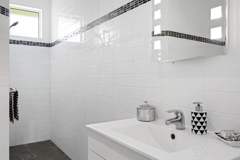 Photo of property in 56 Mokihi Gardens, Hillmorton, Christchurch, 8024