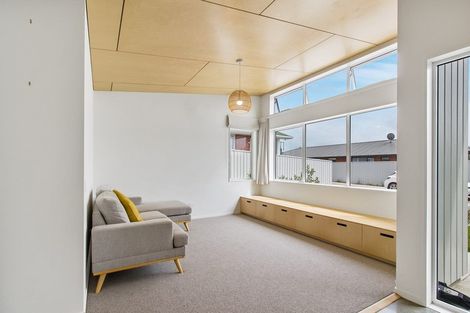 Photo of property in 2/2a Rhodes Street, Parkside, 7910