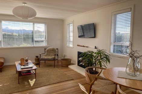 Photo of property in 8 Barrett Place, Carterton, 5713