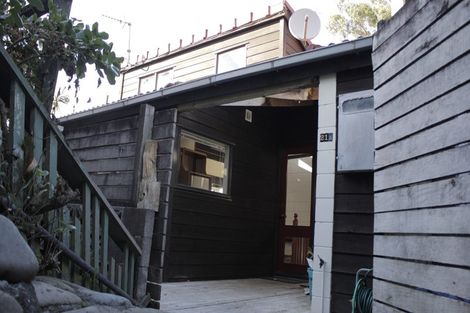 Photo of property in 21a Hadfield Terrace, Kelburn, Wellington, 6012