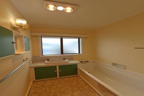 Photo of property in 157a Seaview Road, Westown, New Plymouth, 4310