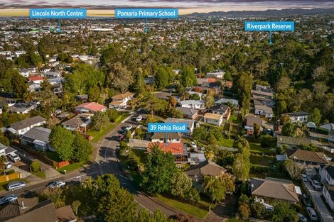 Photo of property in 39 Rehia Road, Massey, Auckland, 0614