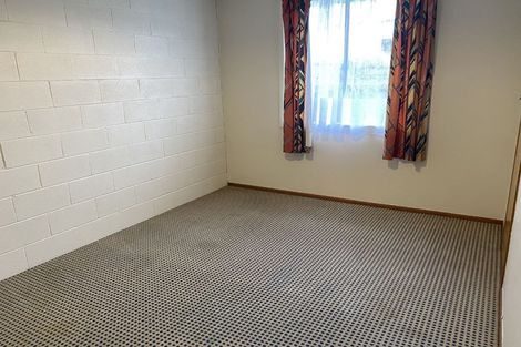 Photo of property in 2/806 Lyell Street, Akina, Hastings, 4122