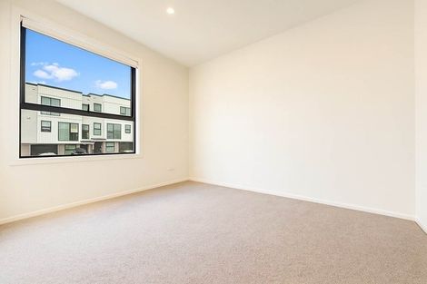 Photo of property in 6 Paina Crescent, Massey, Auckland, 0614