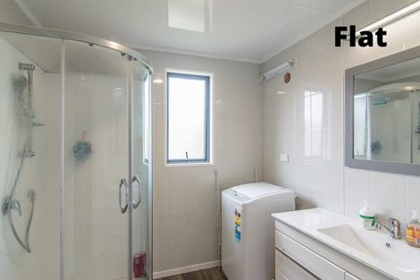 Photo of property in 29 Frimley Terrace, Waikanae Beach, Waikanae, 5036