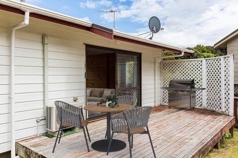 Photo of property in 47 Albatross Close, Whitby, Porirua, 5024