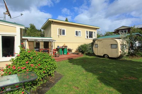 Photo of property in 2 Pokohui Avenue, Raglan, 3225