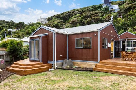 Photo of property in 53 Cluny Road, Plimmerton, Porirua, 5026