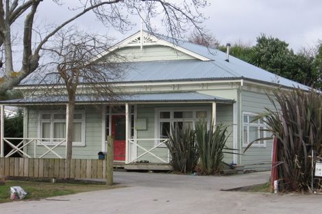 Photo of property in 6 Rolleston Street, Hokowhitu, Palmerston North, 4410
